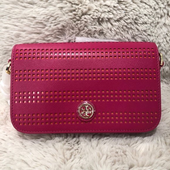 Tory Burch Handbags - Tory Burch description Robinson shoulder bag